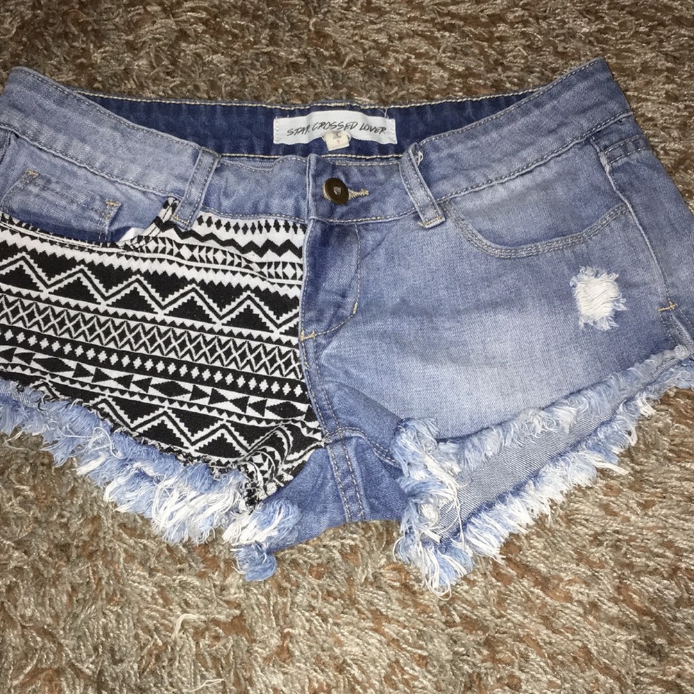 Star Crossed Lover jean shorts - Picture 3 of 6